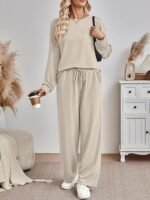 Women's 2-Piece Lounge Sweatsuit – Long Sleeve Pullover & Wide Leg Pants Set - Image 2